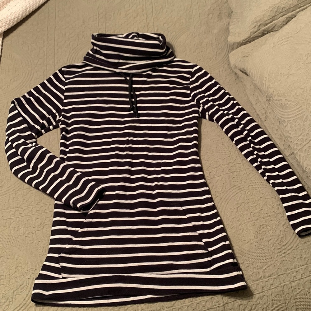 Lily & Lottie cowl neck sweater, size L